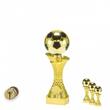 Focilabda arany oszlopon